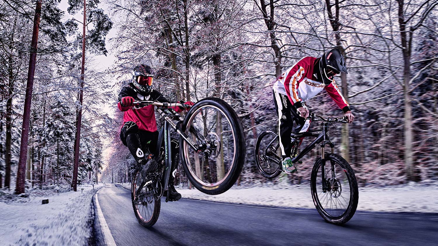 Advertising sports photographer Oleg Trushkov - Mountain Bikers